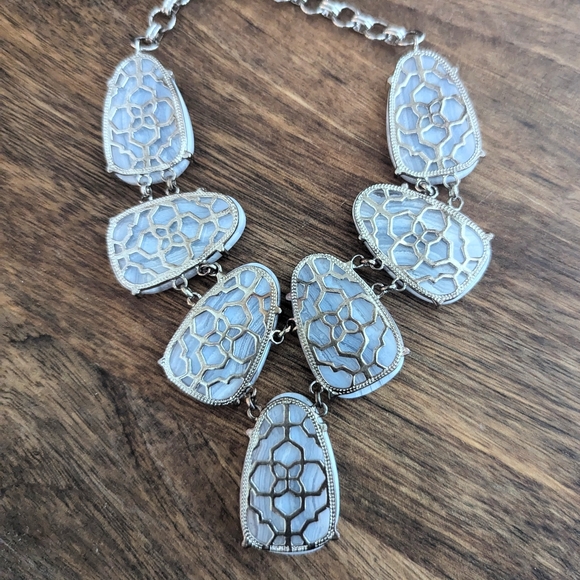 Kendra Scott Harlie long necklace blue lace agate silver rhodium over brass - Picture 7 of 7